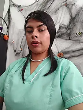 SOFIA-11_'s Live XXX Chat
