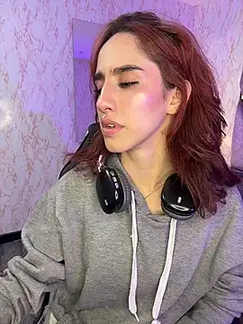 دردشة Elodiee_Roussee الجنسية المباشرة