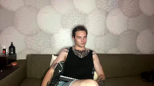 Živý XXX chat ErnestTarlet