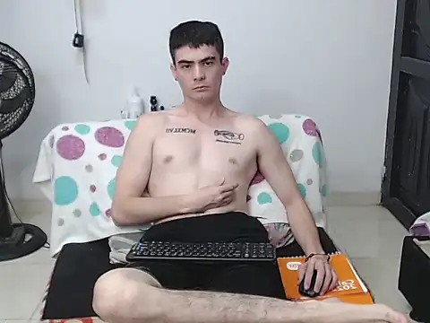 XXX chat uživo modela Zac_Efront