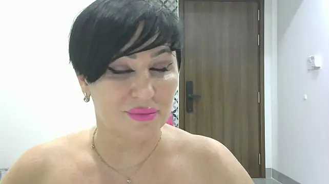 Kleotempt – Naživo XXX chat