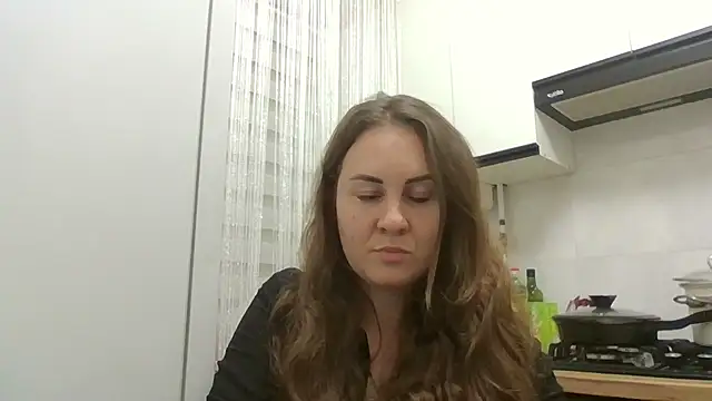 Chat +18 de MeadowEyes ao vivo