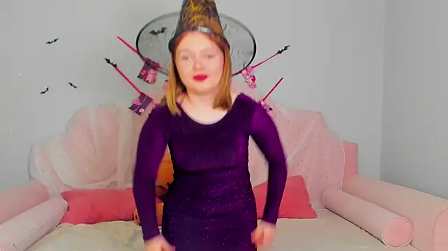 Chat +18 de ElinaVale ao vivo