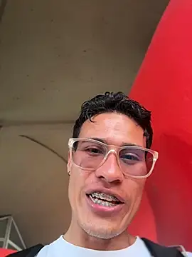 TavoHot_ live XXX chat