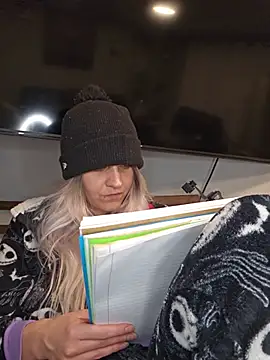 XXX chat uživo modela ScarletsWeb