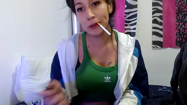 Chat XXX en directo de Doll_sary