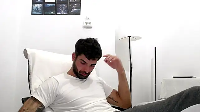 XXX chat uživo modela Verycutex