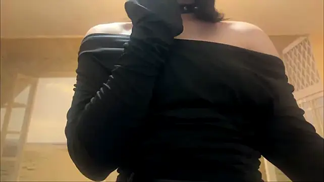 SusannaSalee Adlı Modelin Canlı XXX Sohbeti