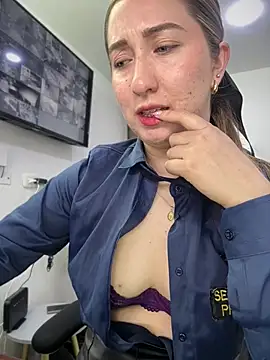 suzy-111's Live XXX Chat