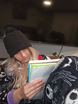 ScarletsWeb – Naživo XXX chat
