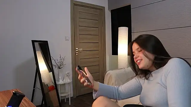 دردشة Laraaa_Loom الجنسية المباشرة