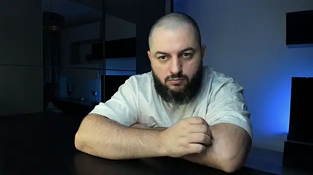 Živý XXX chat DravenPeak