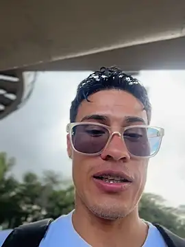 Chat XXX en directo de TavoHot_