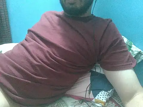 Precumboner Adlı Modelin Canlı XXX Sohbeti