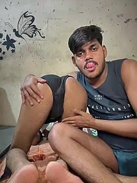 แชท XXX สดของ BiggerDickGuy