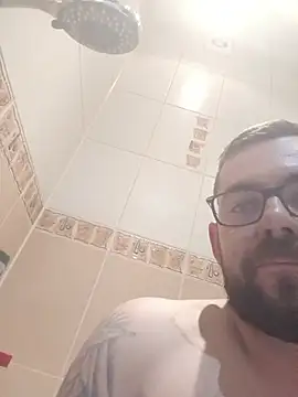 Show modela biUniWawa na web-kameri