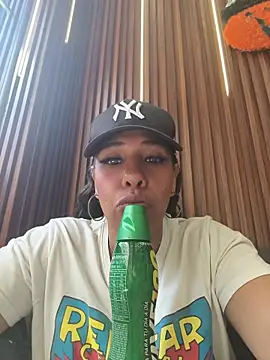 Ivon_CのライブXXXチャット