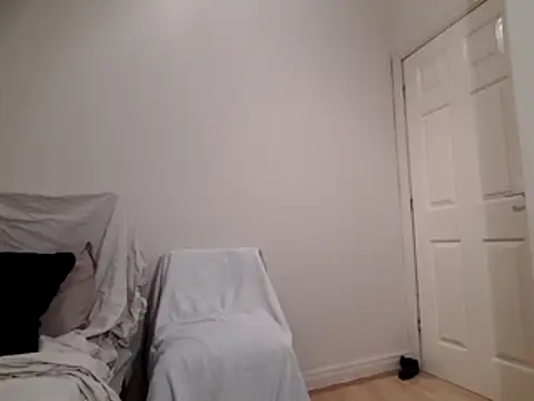 Chat +18 de SmoothFemboiUK ao vivo