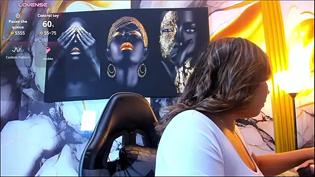 LizzRouse Chat XXX in diretta