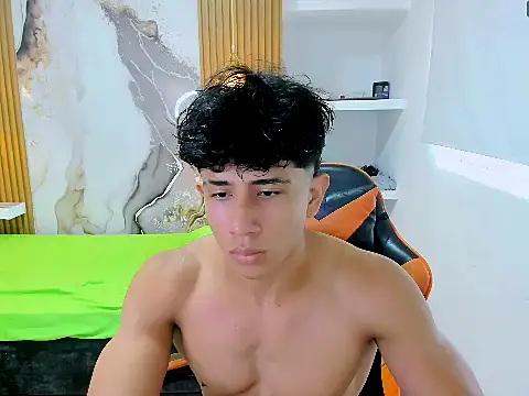 XXX chat uživo modela TRISTAN_HER