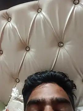 SeemlyPose's Live XXX Chat