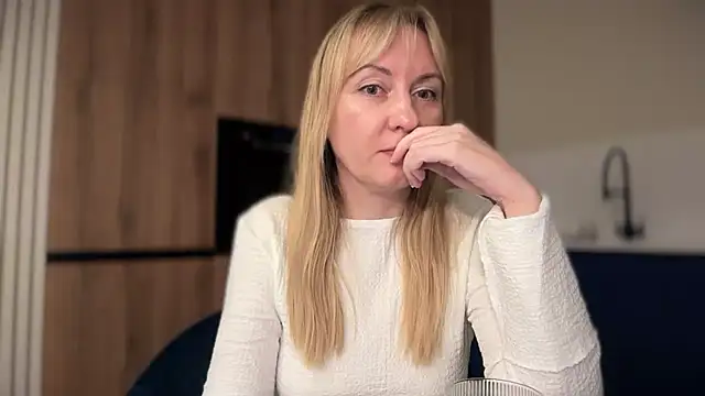 XXX chat uživo modela Nymerisse