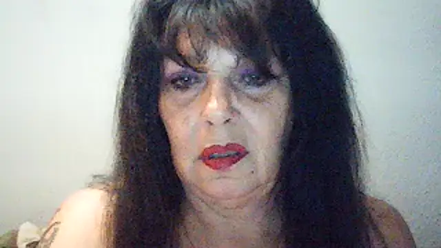 Czat XXX na żywo – LadyCHARMS69