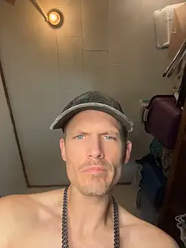 Chat XXX en directo de KBONE36