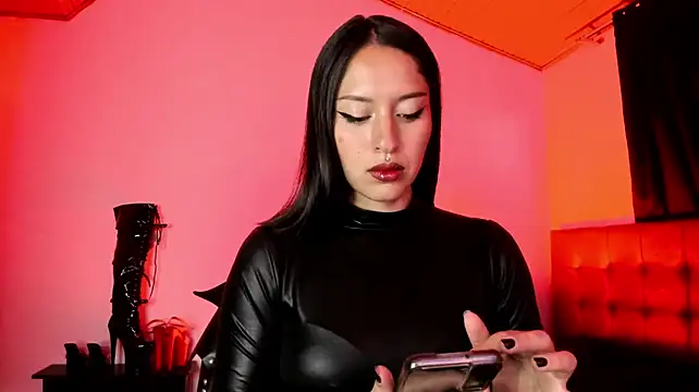 แชท XXX สดของ MistressVenena