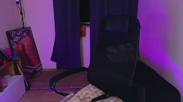laracroftmansion Live XXX-chat