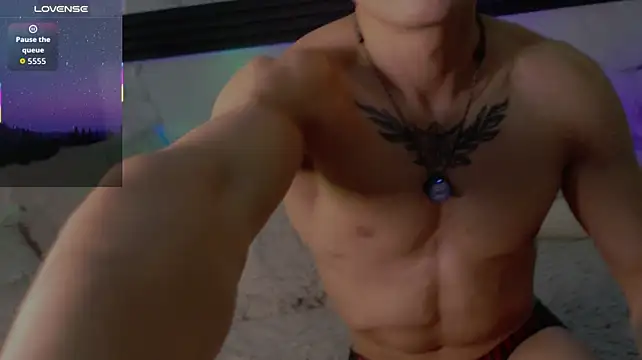 XXX chat uživo modela Saimonvela