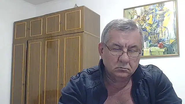 XXX chat uživo modela machomale3