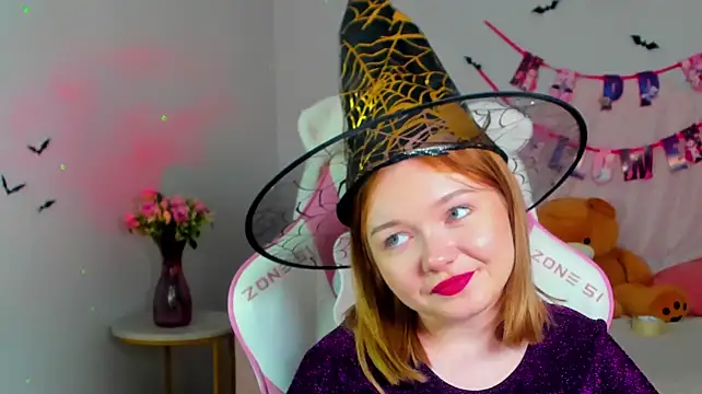 ElinaVale's Live XXX Chat