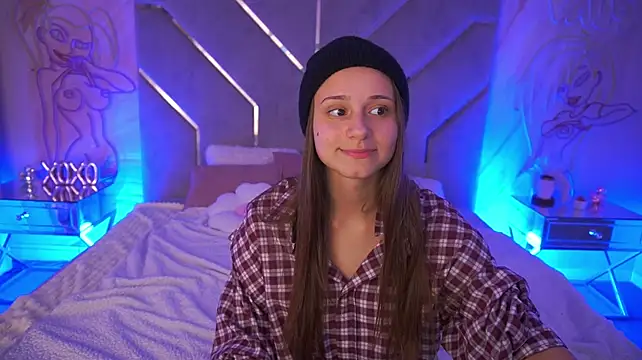 TinyNatalie's Live XXX Chat