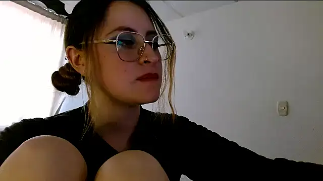 Chat XXX en directo de Juls_winter_