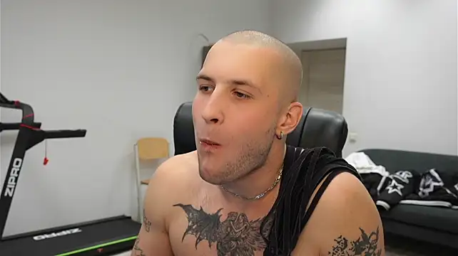 Igor_Wilde Chat XXX in diretta