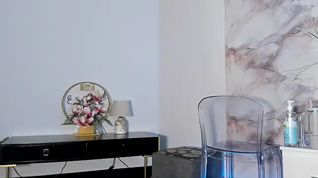 Maddyluxe 现场XXX聊天