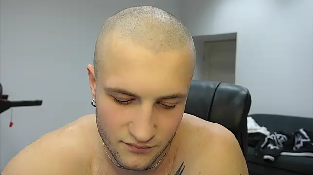 Igor_Wilde live XXX chat