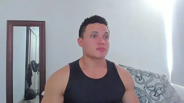 KingLevi01 现场XXX聊天
