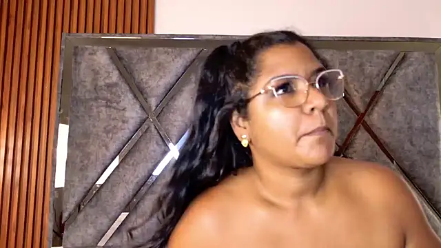 Chat XXX en directo de Slutty_Vicky