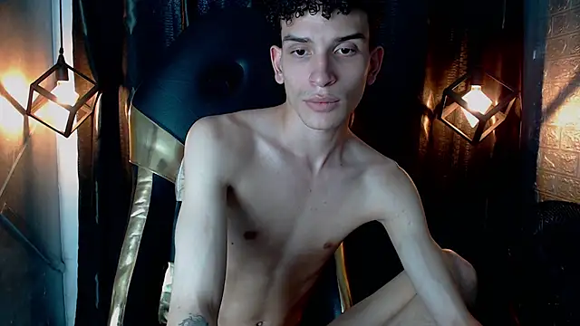 DAMIAN_22 – Naživo XXX chat