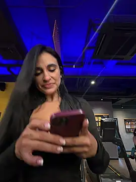 RoseOnYou – Naživo XXX chat