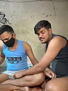 BiggerDickGuy live XXX chat
