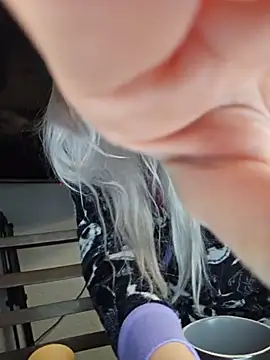 ScarletsWeb live XXX chat