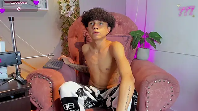 Chatroom XXX en direct de _taylor_black