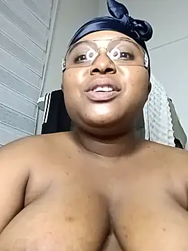 צ'אט XXX בשידור חי של AcetousAbb