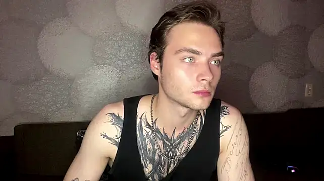 ErnestTarlet Chat XXX in diretta