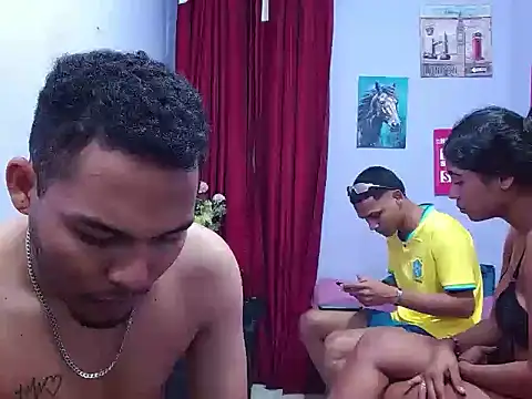 black_twinks Adlı Modelin Canlı XXX Sohbeti