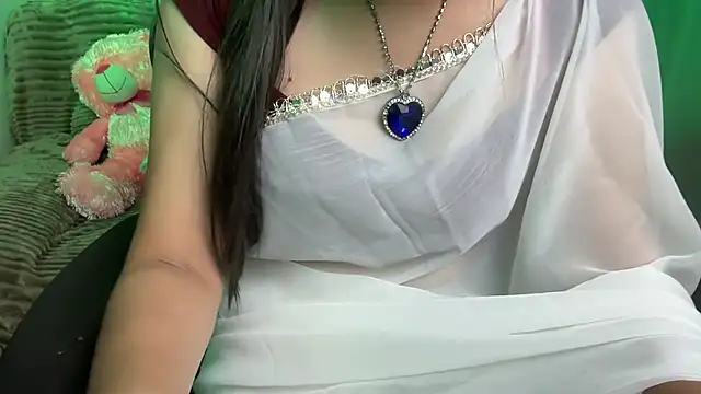 แชท XXX สดของ QueenAngelena