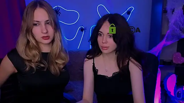 riley_sanders' Live XXX Chat